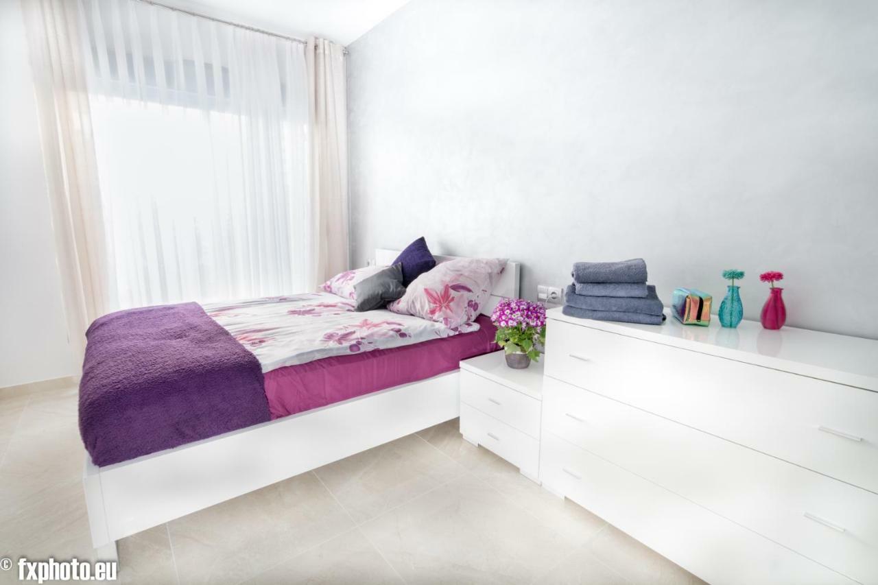 Eluxuria Sunny Villa Torrevieja Luaran gambar